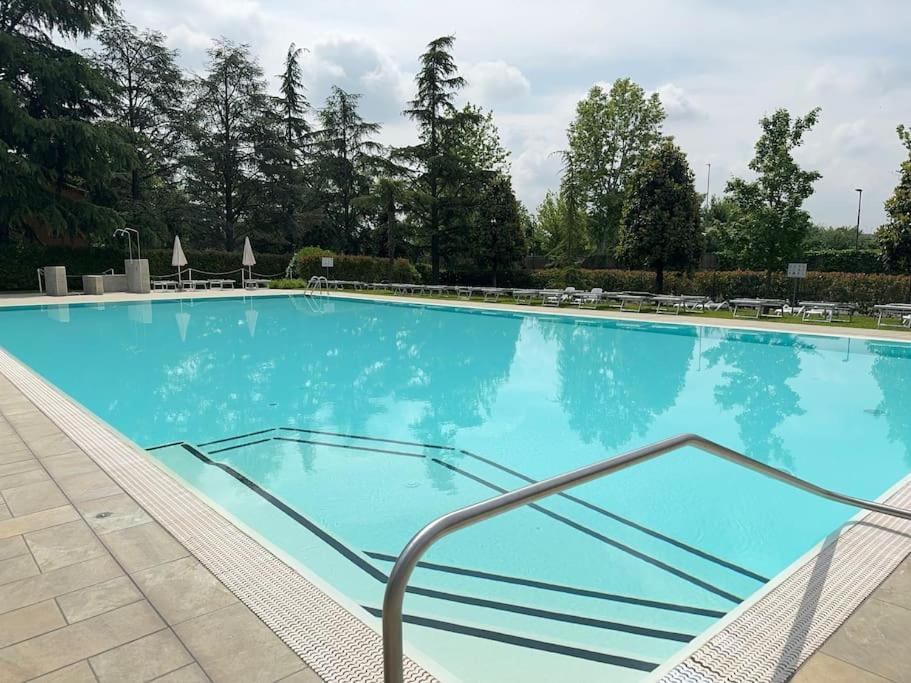 5' From Punta Gro Beach With Free Swimming Pool Sirmione Exterior foto