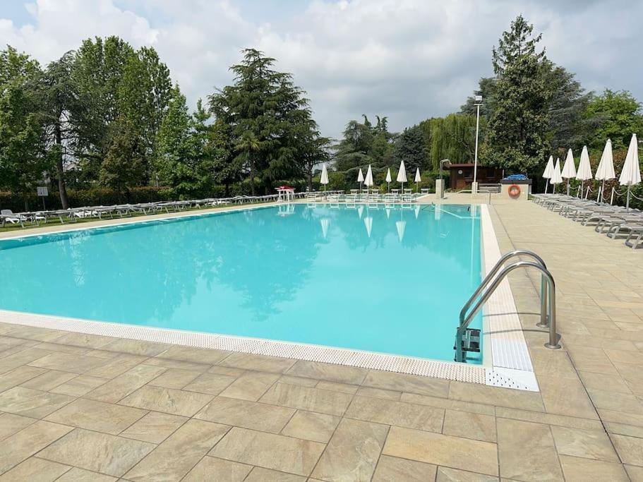 5' From Punta Gro Beach With Free Swimming Pool Sirmione Exterior foto
