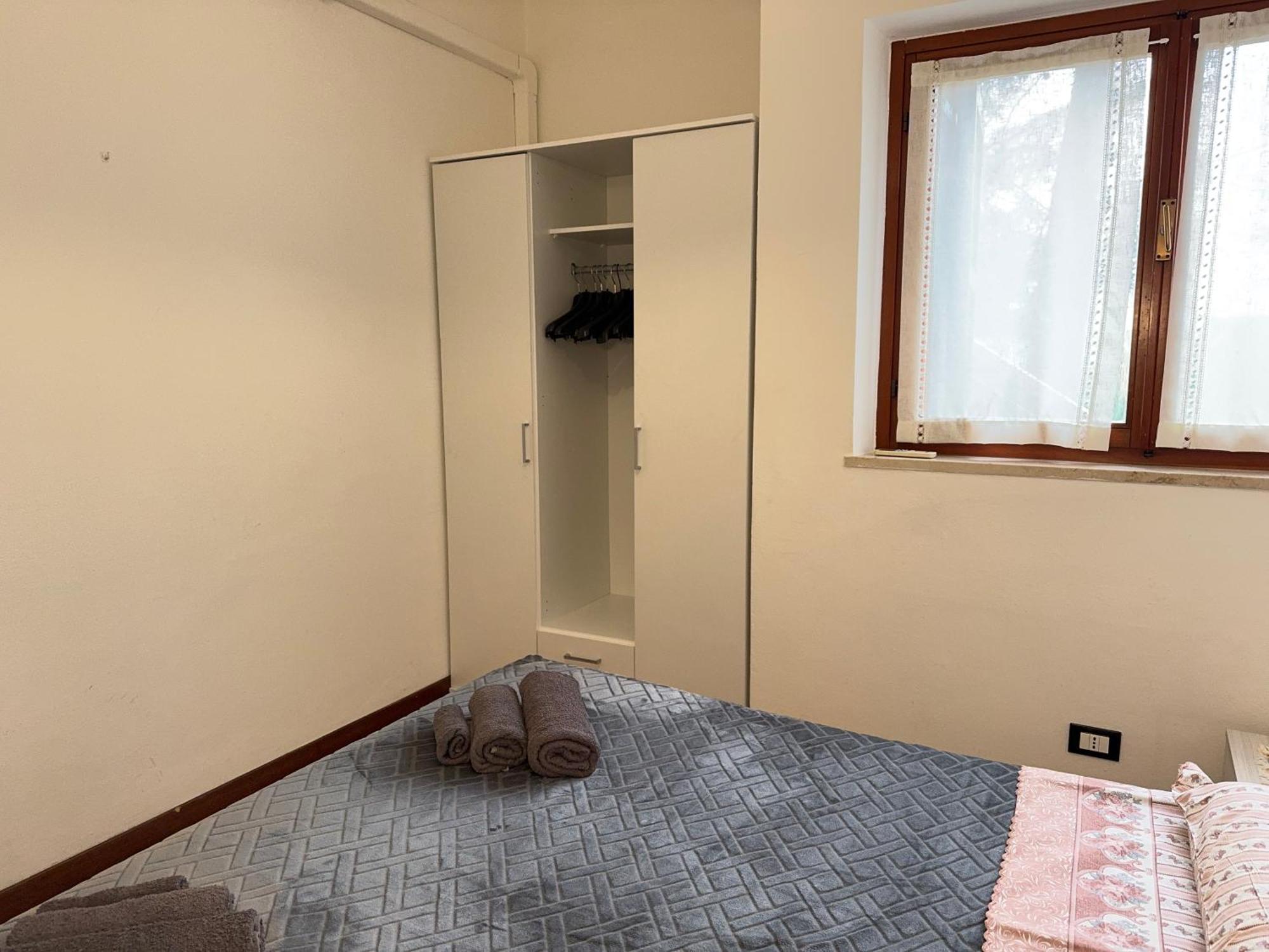 5' From Punta Gro Beach With Free Swimming Pool Sirmione Exterior foto